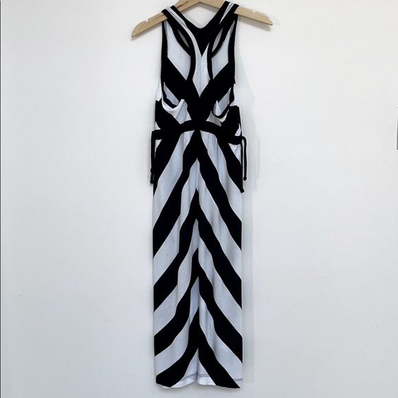 Joe Fresh Black and White Kids Casual Dress - Picture 4 of 6